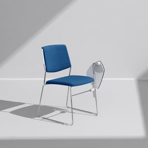 ZERO9 FILO, Stapelbarer Stuhl, mit einer leichten und eleganten Struktur